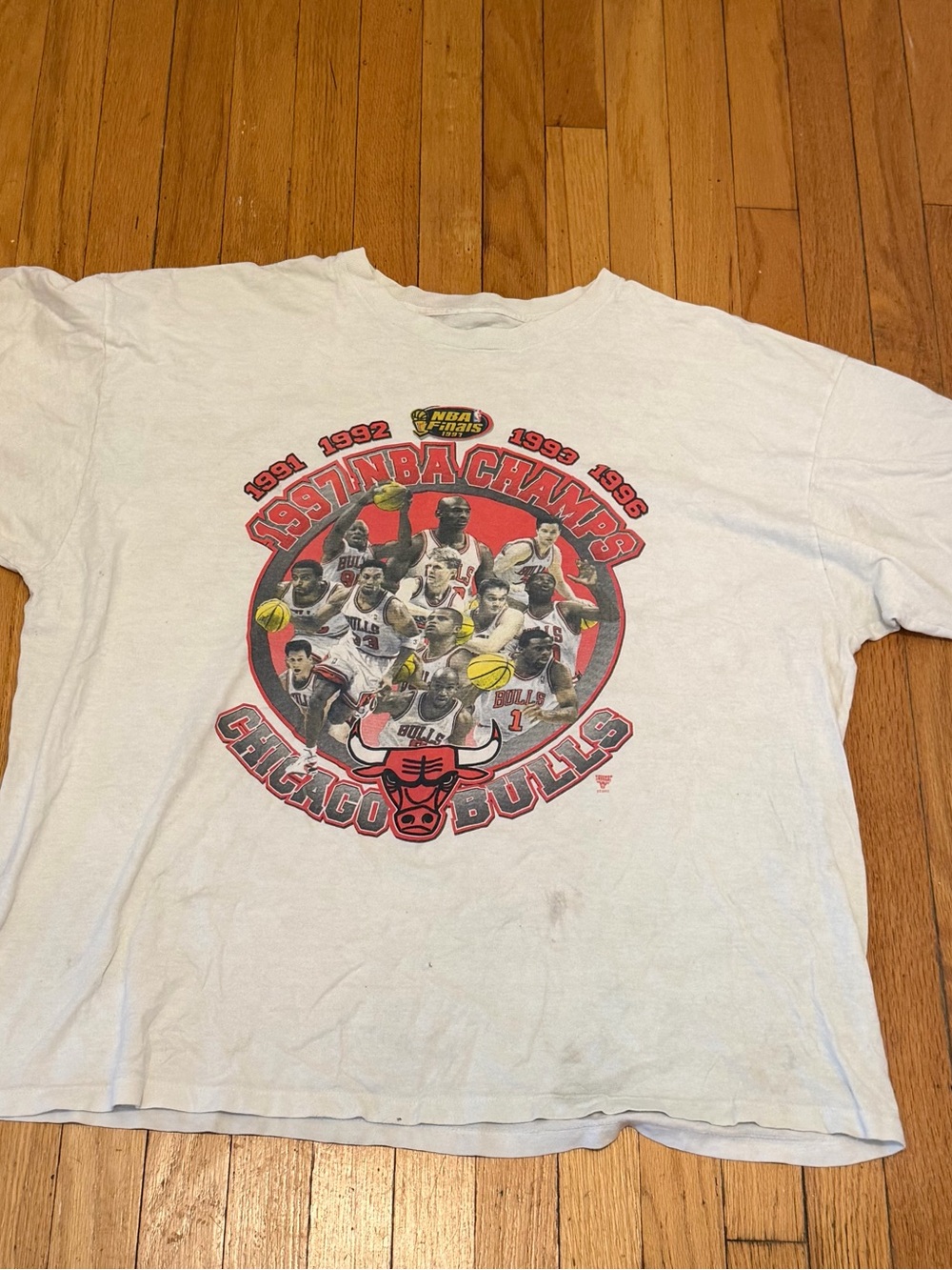 Vintage Chicago Bulls White Graphic Tee with Red and Black Team Art